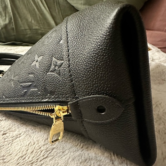 SOLD! 💯 Authentic Louis Vuitton Neo Alma PM in Empriente Leather - Picture 5 of 14